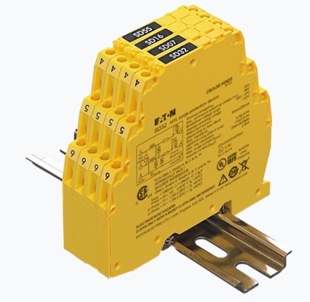 MTL - PLUG - 32V, FUSE , No LED