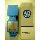Allen-Bradley - INDUCTIVE PROXIMITY SENSOR